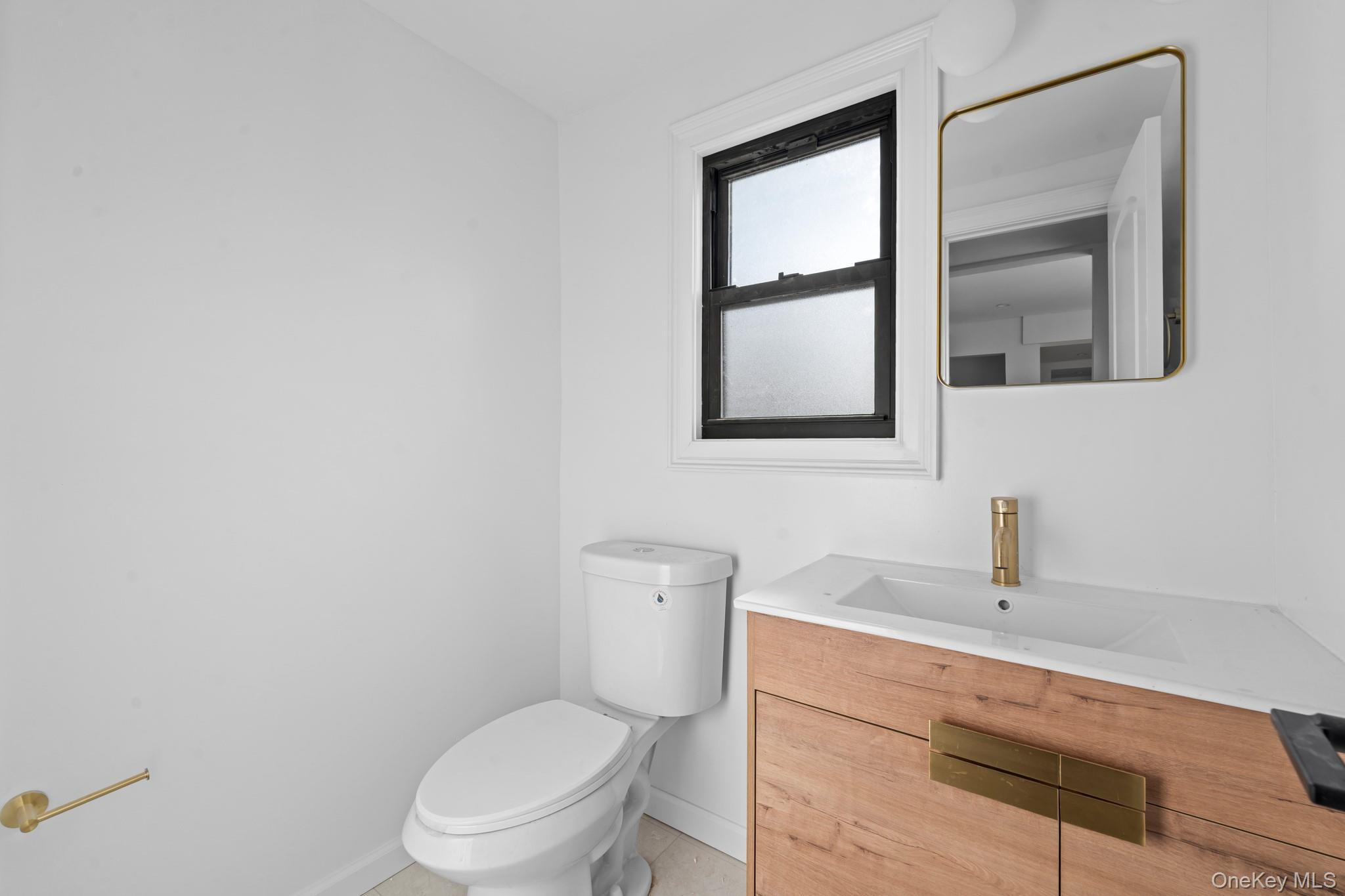 #7 photo, 171 Fallon Avenue, Elmont , NY 11003