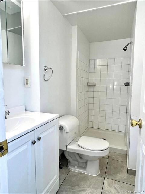 #4 photo, 1603 Union Boulevard, Bay Shore , NY 11706