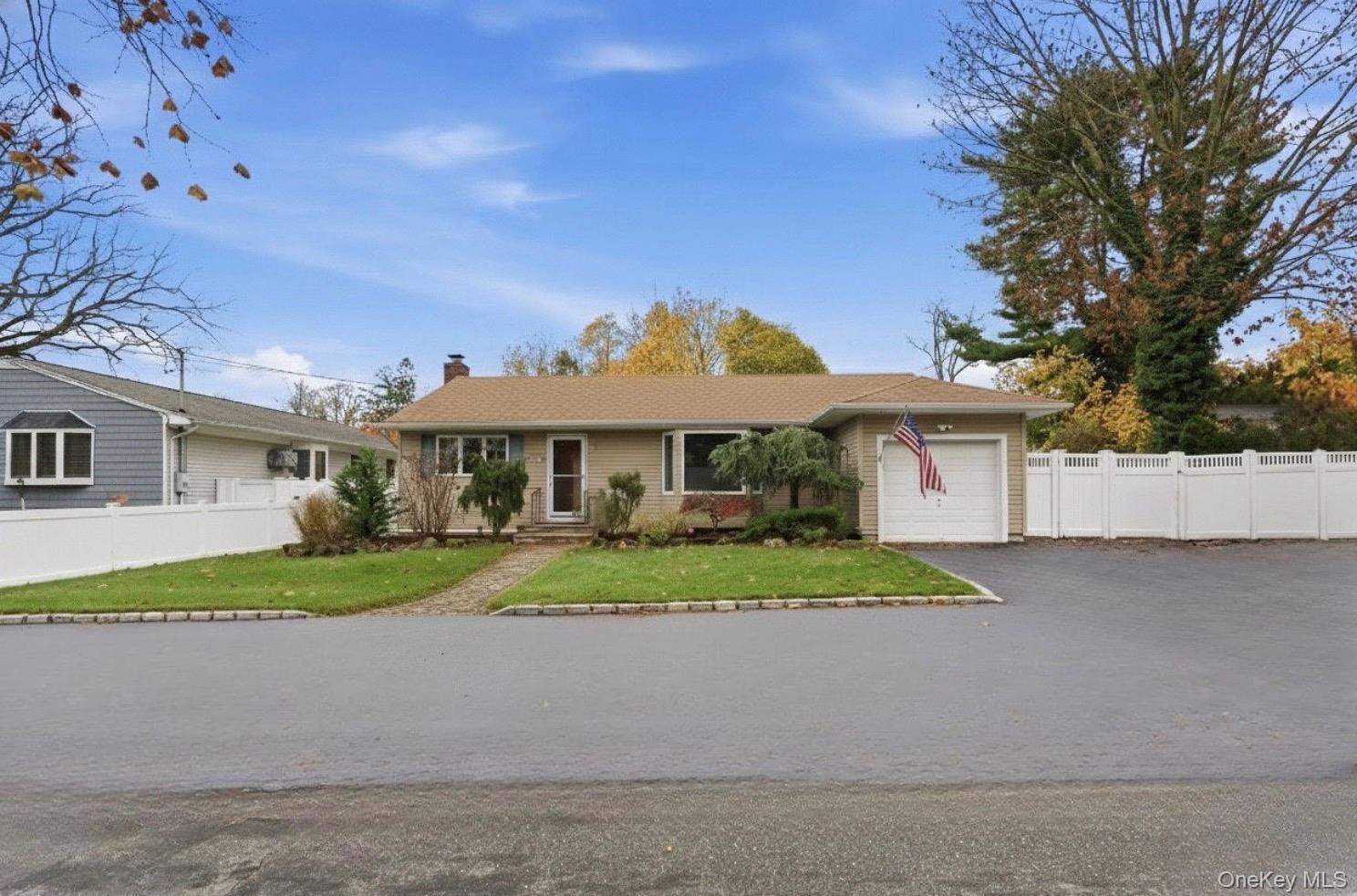 #2 photo, 34 Weston Street, Huntington Station , NY 11746