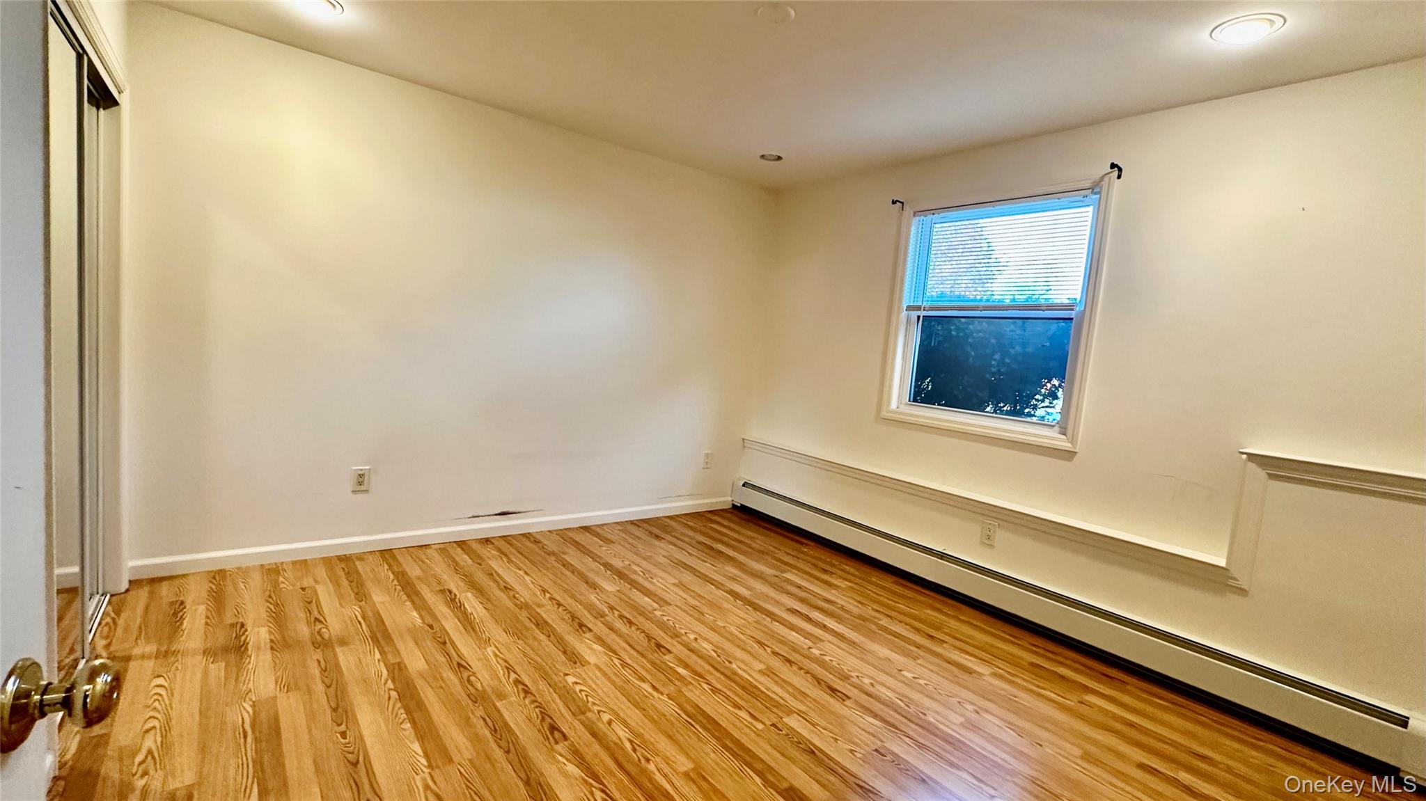 #12 photo, 2 Alex Lane, Glen Cove , NY 11542