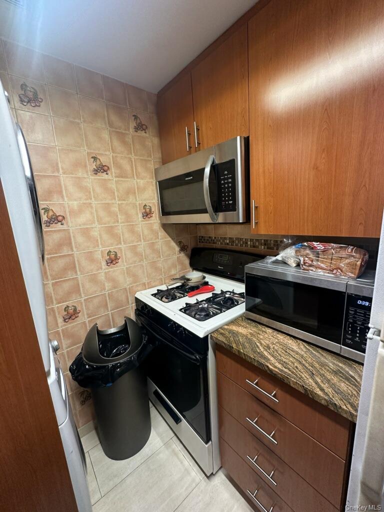 #7 photo, 7266 Royce Place, Brooklyn , NY 11234