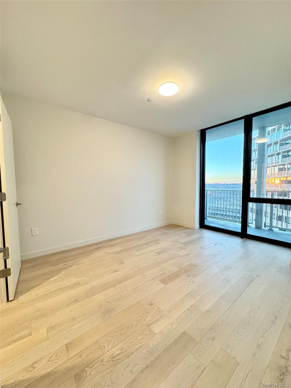 #6 photo, 131-02 B 40th Road, Flushing , NY 11354