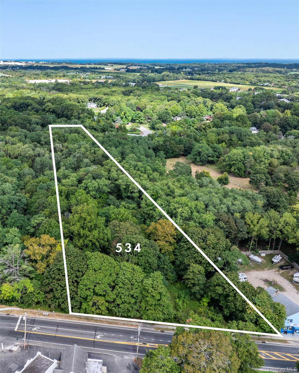 #7 photo, 534 Main Road, Aquebogue , NY 11931