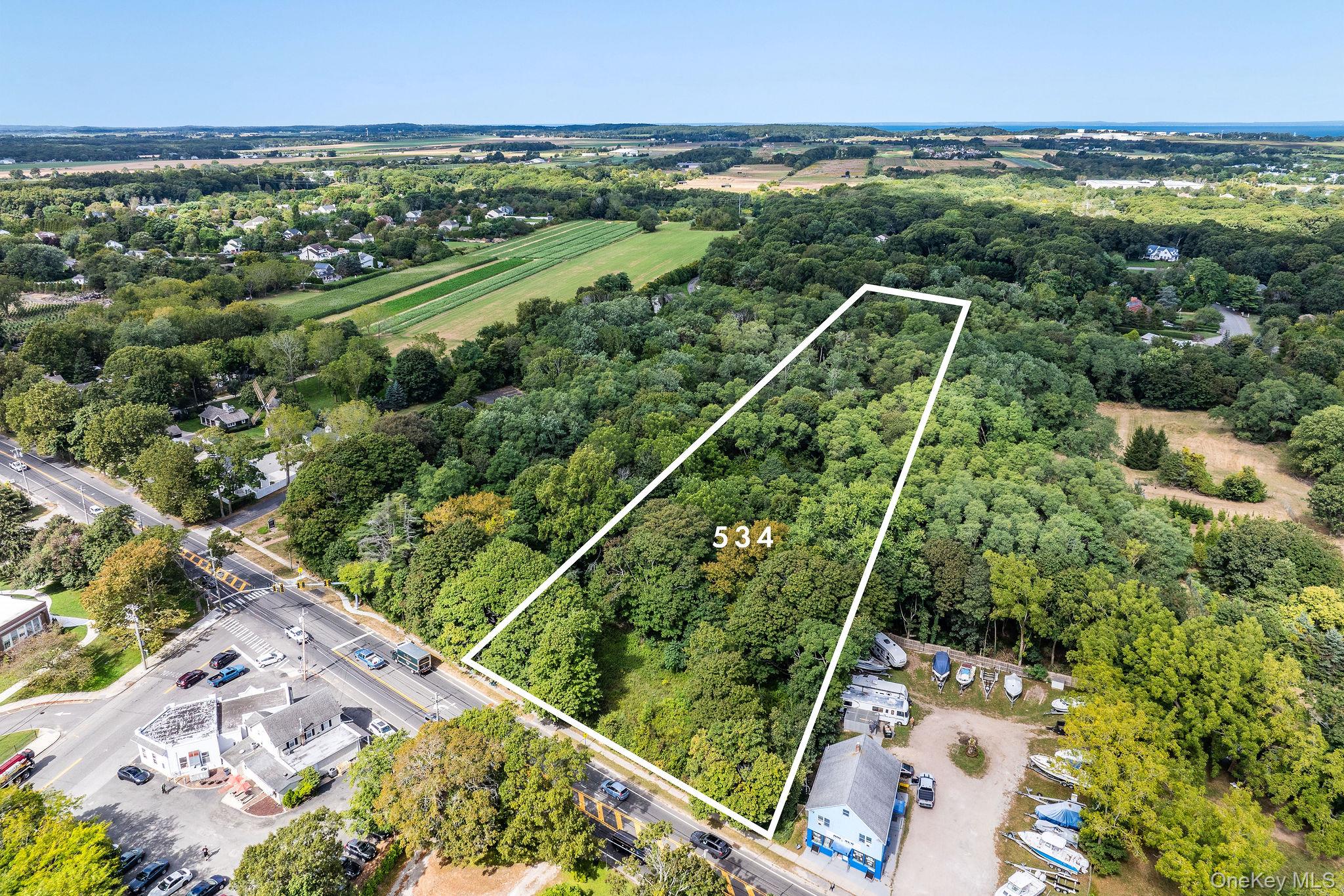 #8 photo, 534 Main Road, Aquebogue , NY 11931