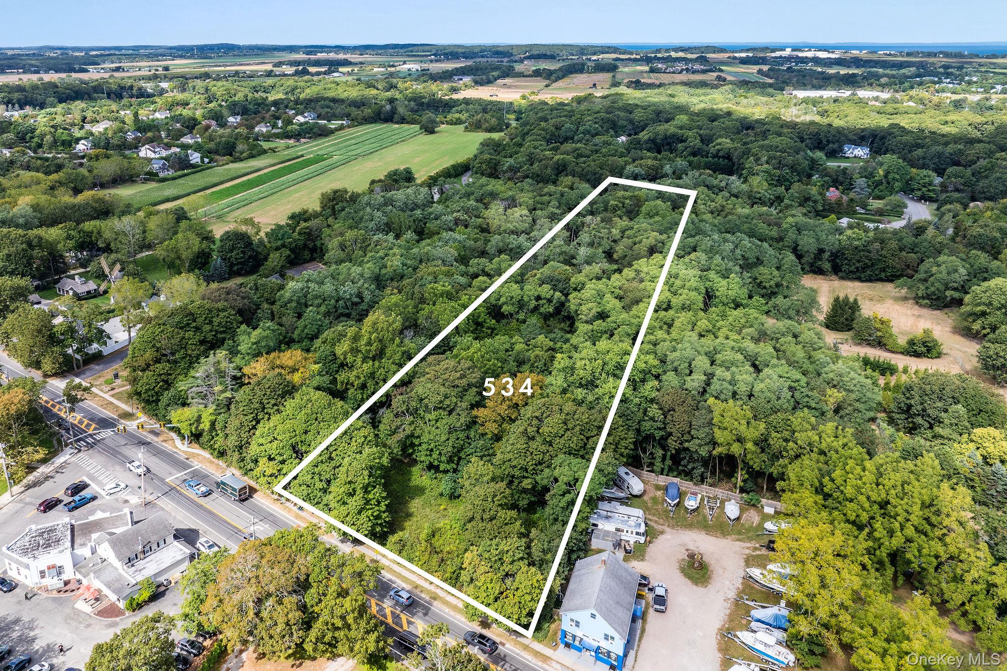 #9 photo, 534 Main Road, Aquebogue , NY 11931