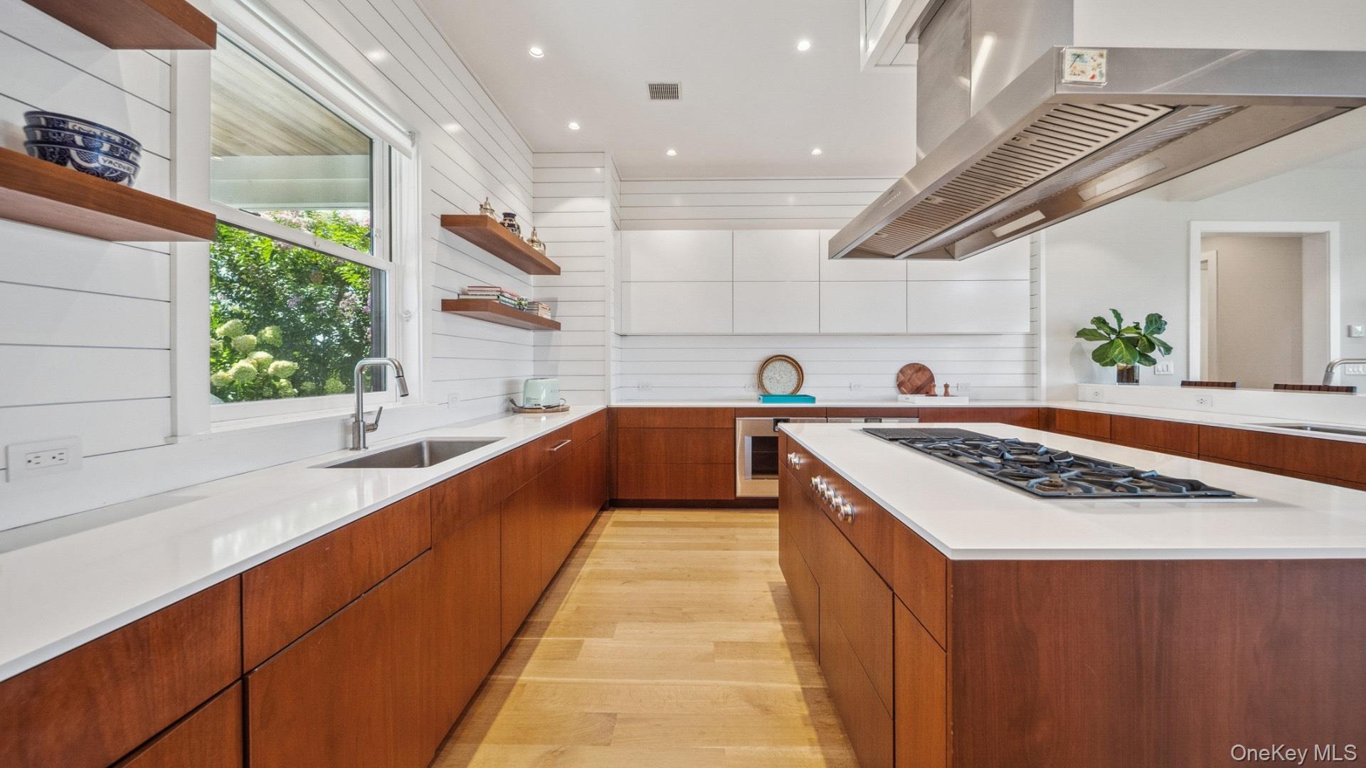 #10 photo, 102 & 92 Dune Road, Westhampton Beach , NY 11978