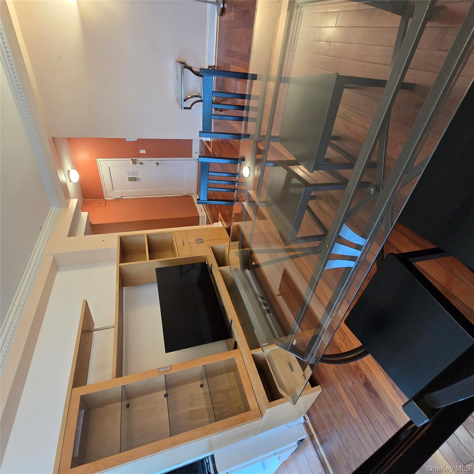 #5 photo, 99-40 63rd Road, Rego Park , NY 11374