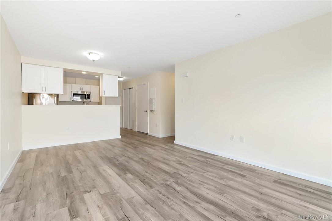 #10 photo, 68 Lake Street, White Plains , NY 10603