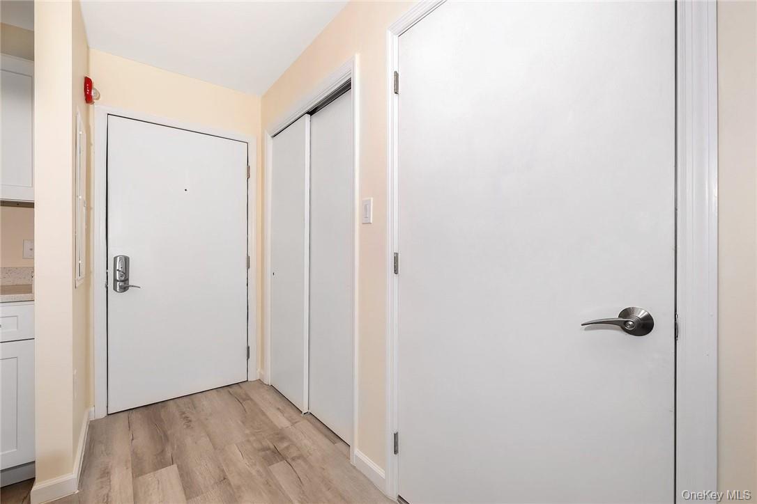 #14 photo, 68 Lake Street, White Plains , NY 10603