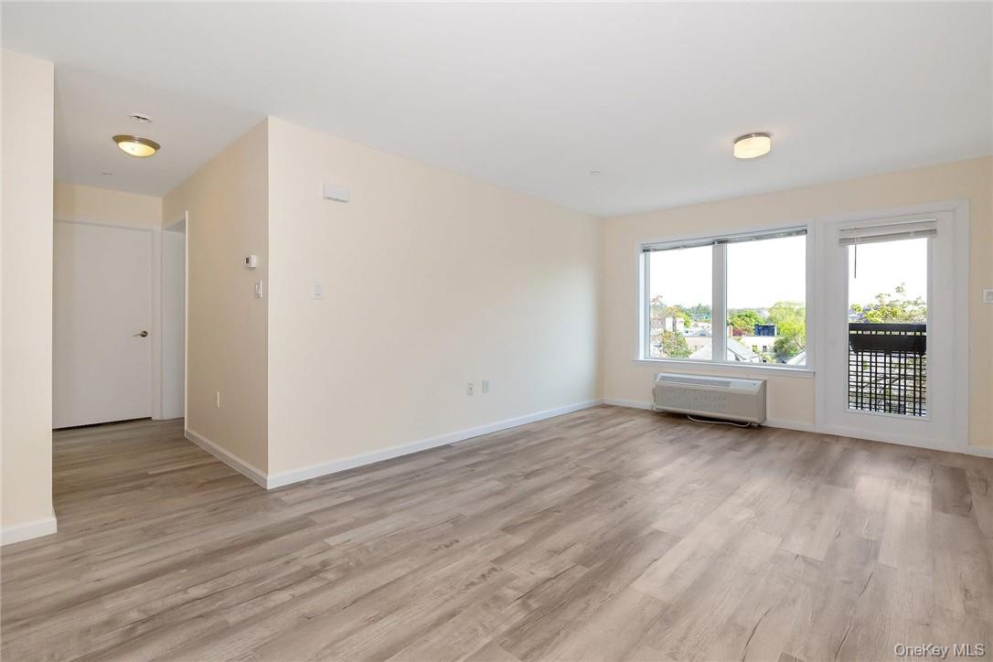 #4 photo, 68 Lake Street, White Plains , NY 10603