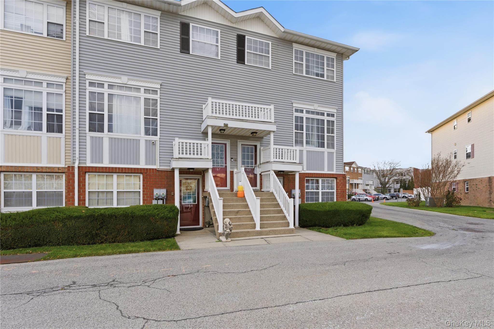 #3 photo, 163 Surf Drive, Bronx , NY 10473