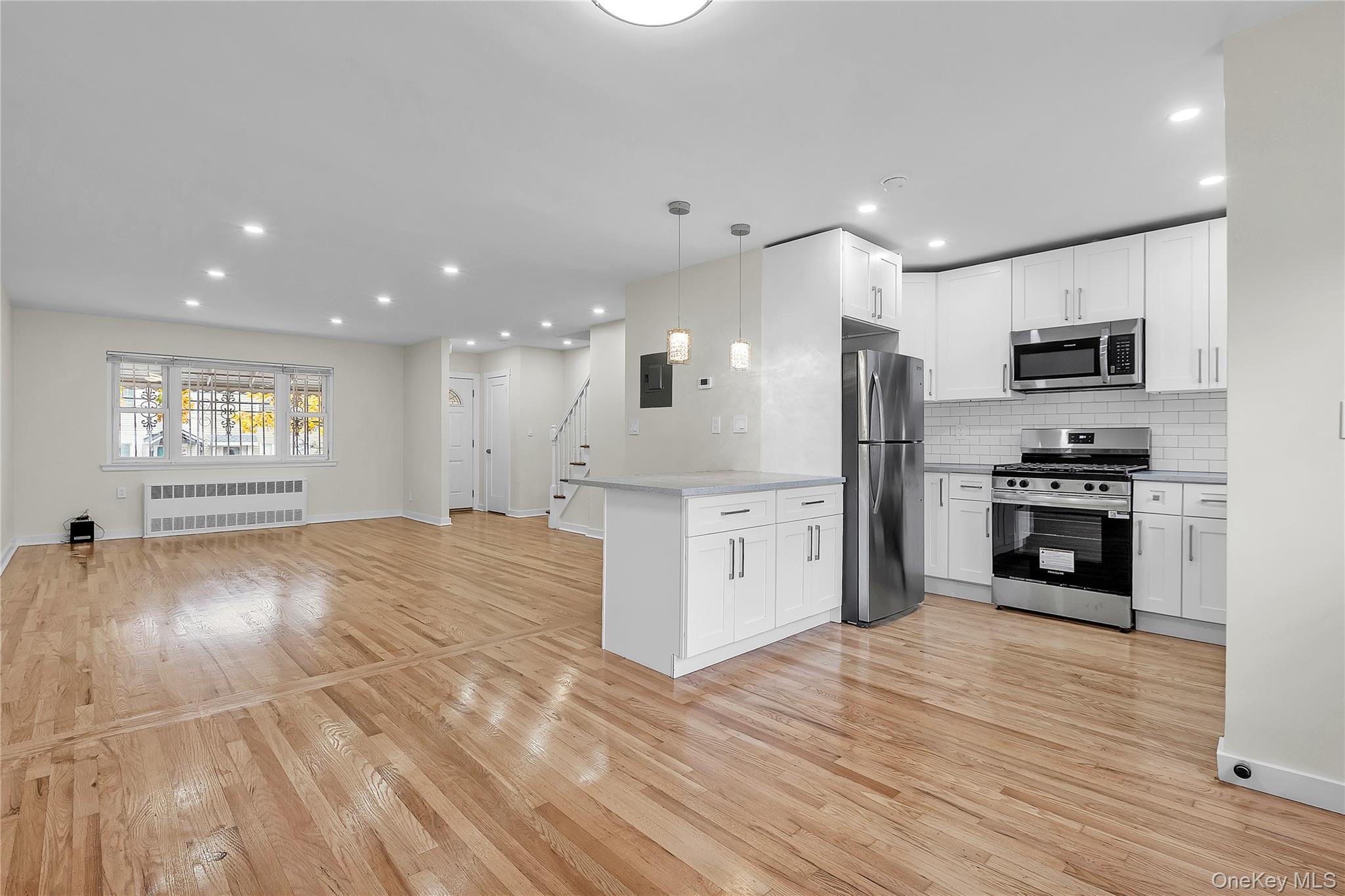 #4 photo, 2709 Tenbroeck Avenue, Bronx , NY 10469