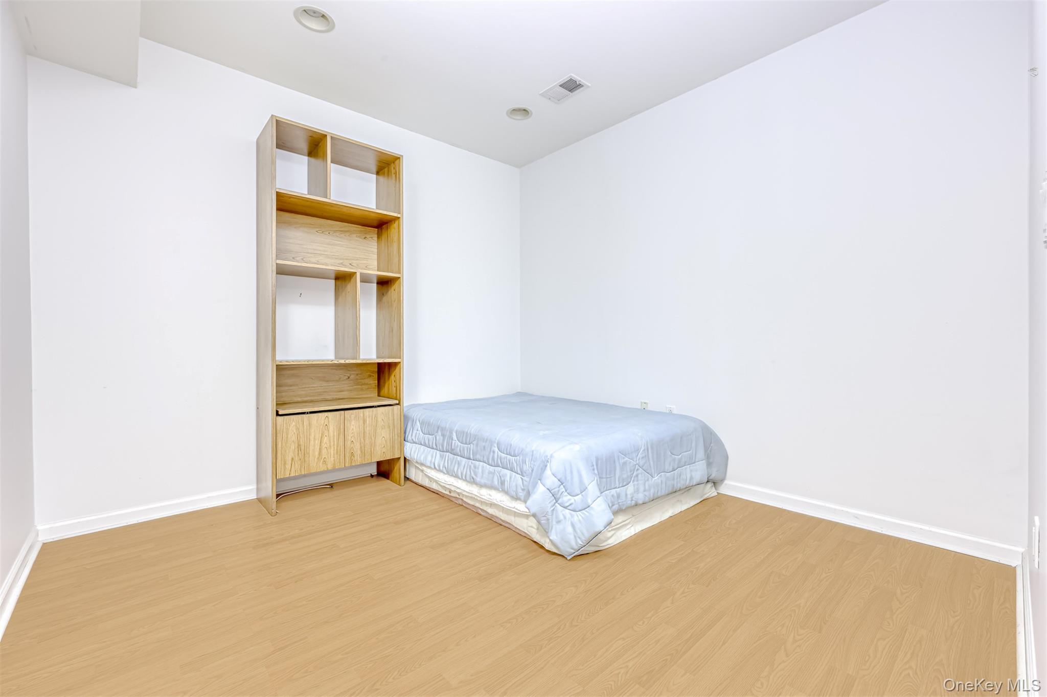 #13 photo, 26 N De Baun Avenue, Suffern , NY 10901