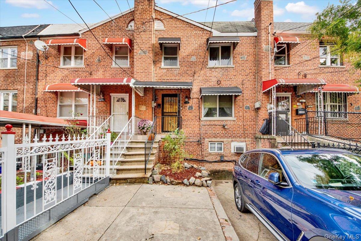 #1 photo, 3302 Colden Avenue, Bronx , NY 10469