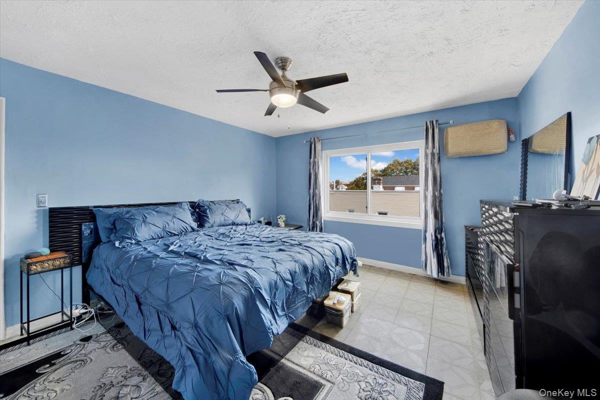 #13 photo, 3302 Colden Avenue, Bronx , NY 10469