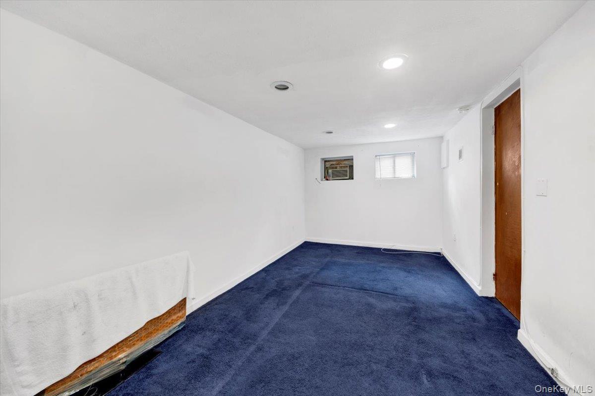 #19 photo, 3302 Colden Avenue, Bronx , NY 10469