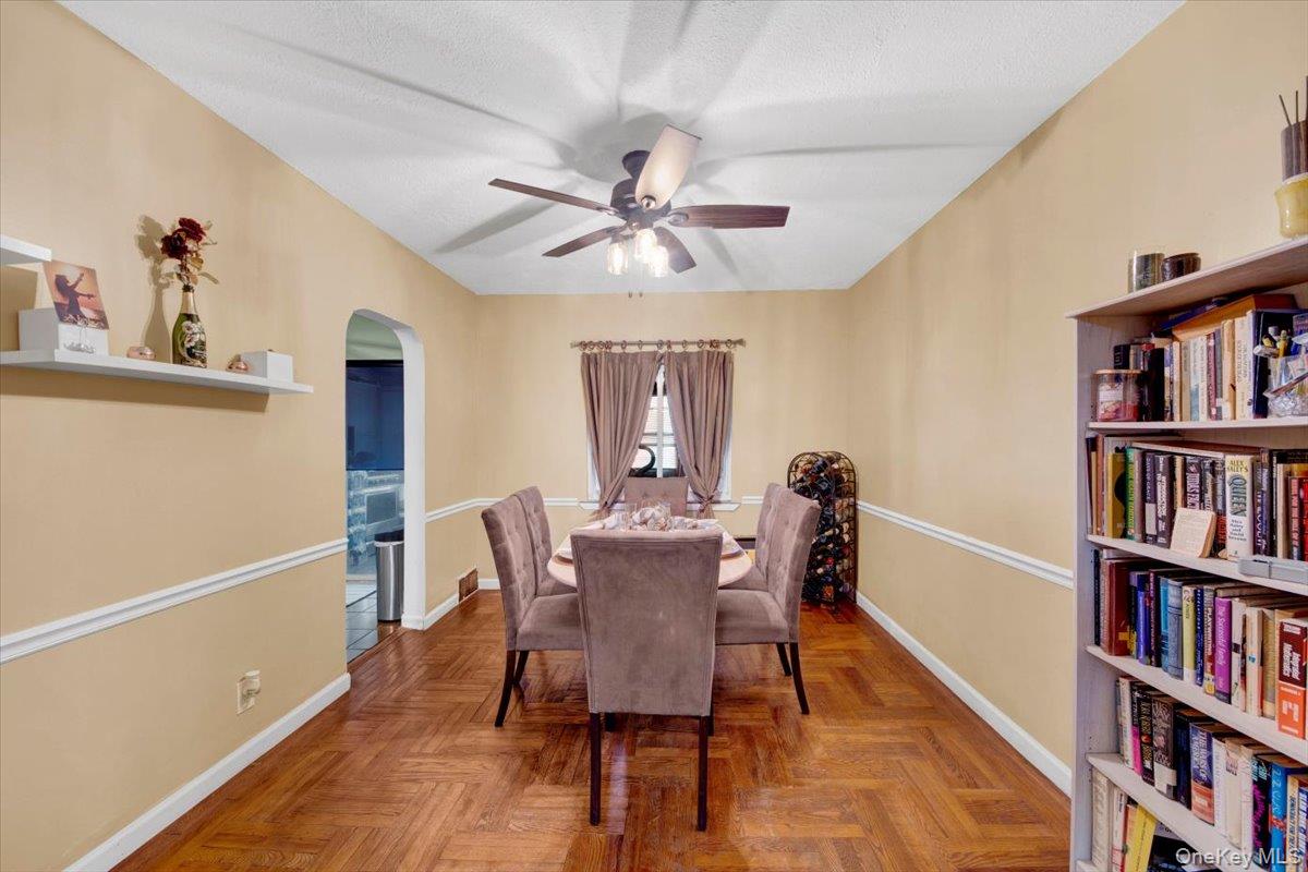 #7 photo, 3302 Colden Avenue, Bronx , NY 10469