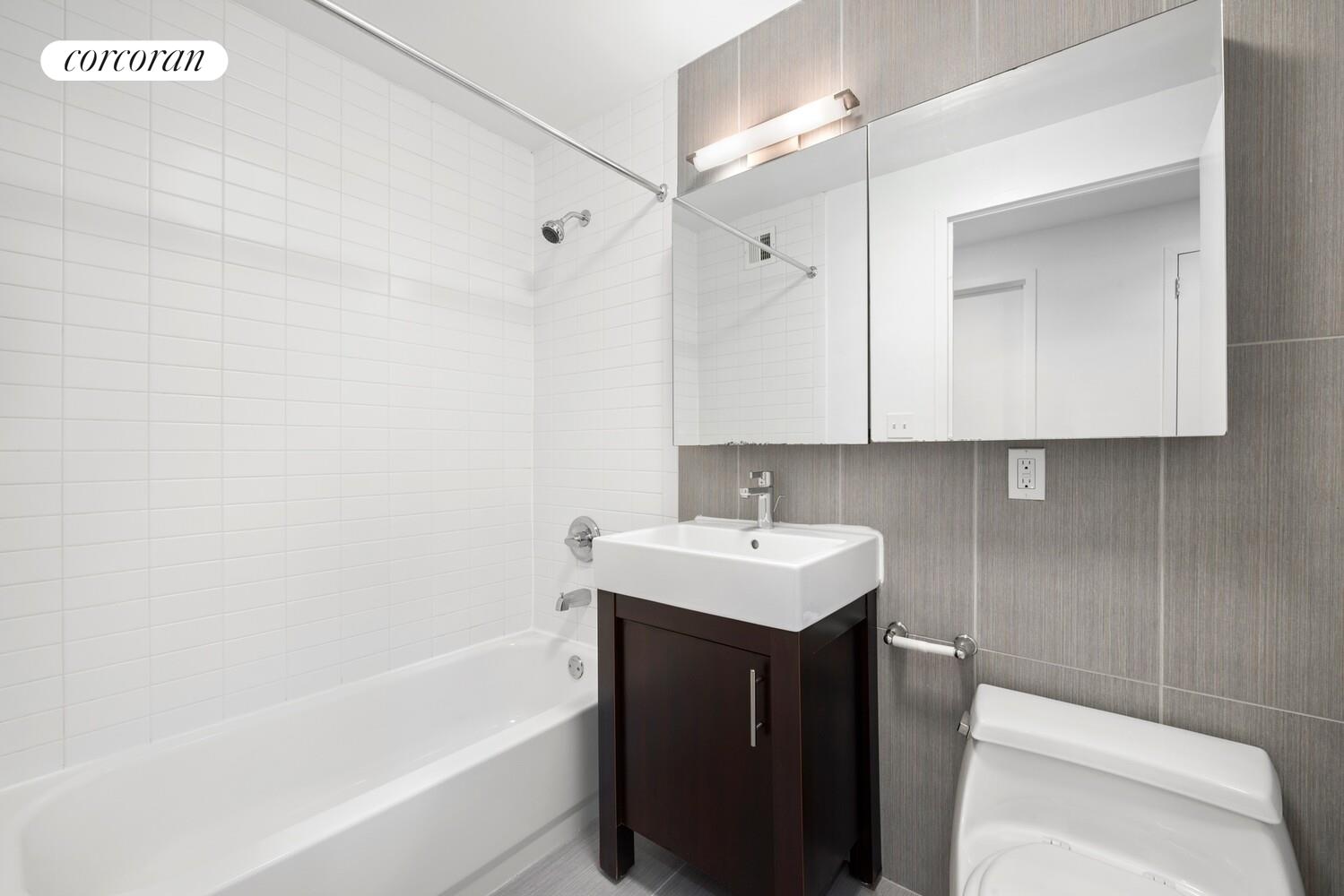 #6 photo, Long Island City, Long Island City , NY 11101