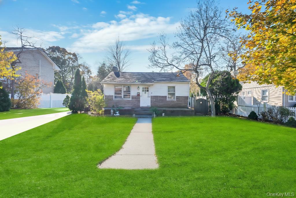 #1 photo, 14 Weichers Street, Ronkonkoma , NY 11779