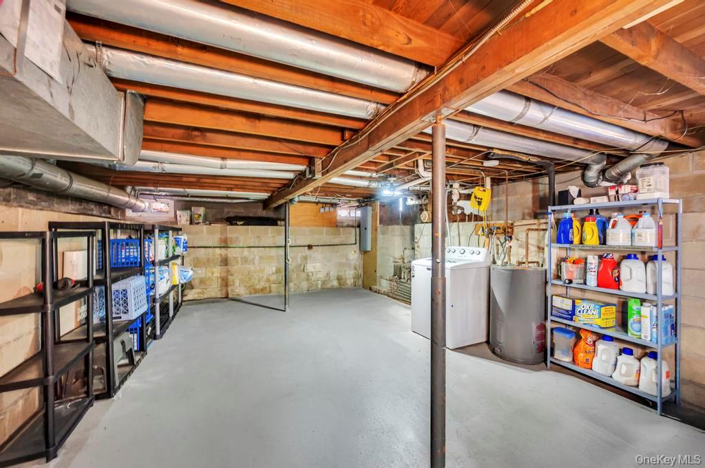 #19 photo, 14 Weichers Street, Ronkonkoma , NY 11779