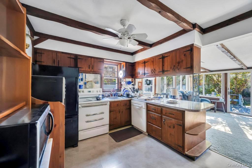 #5 photo, 14 Weichers Street, Ronkonkoma , NY 11779