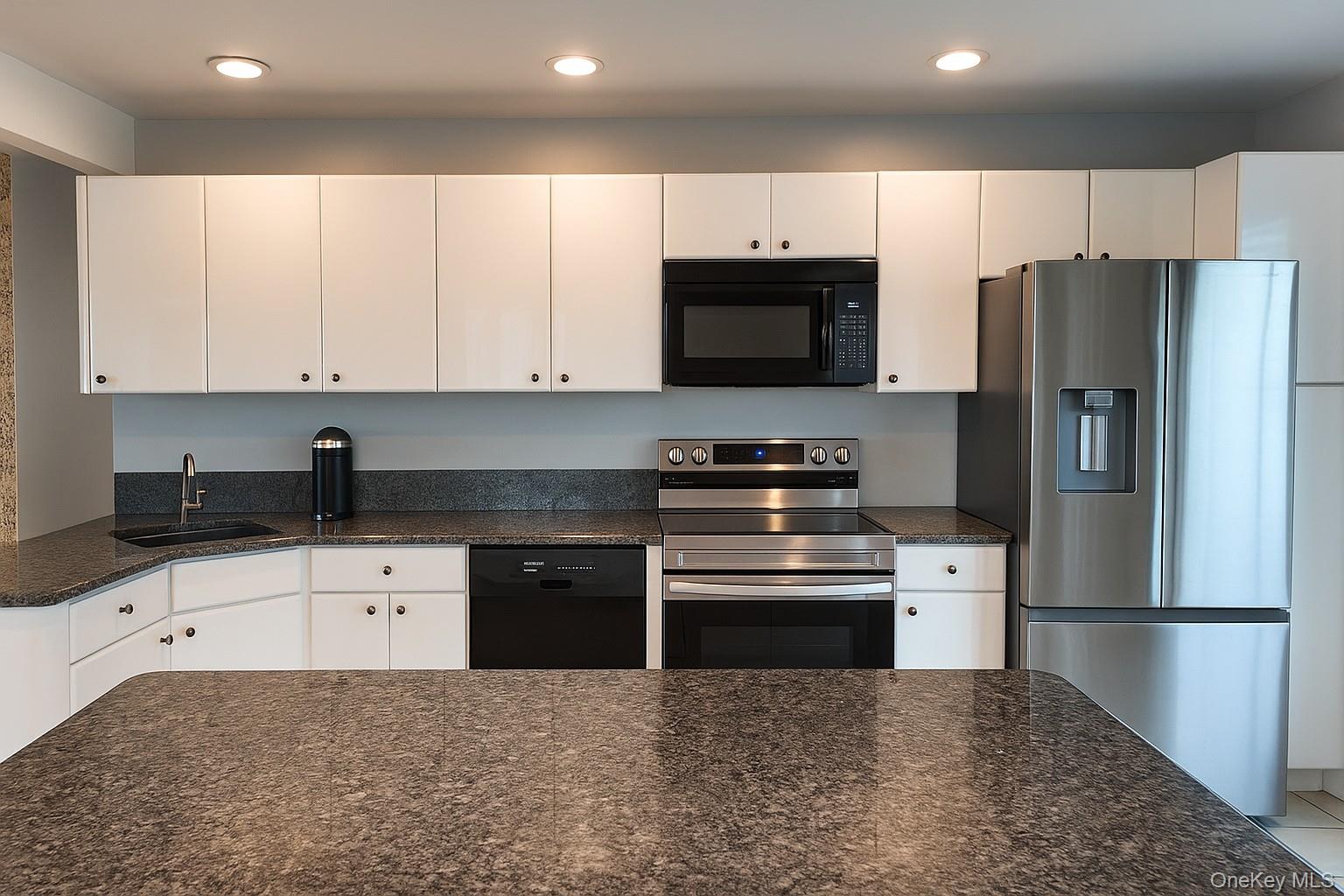 #7 photo, 175 Hamilton Avenue, Island Park , NY 11558