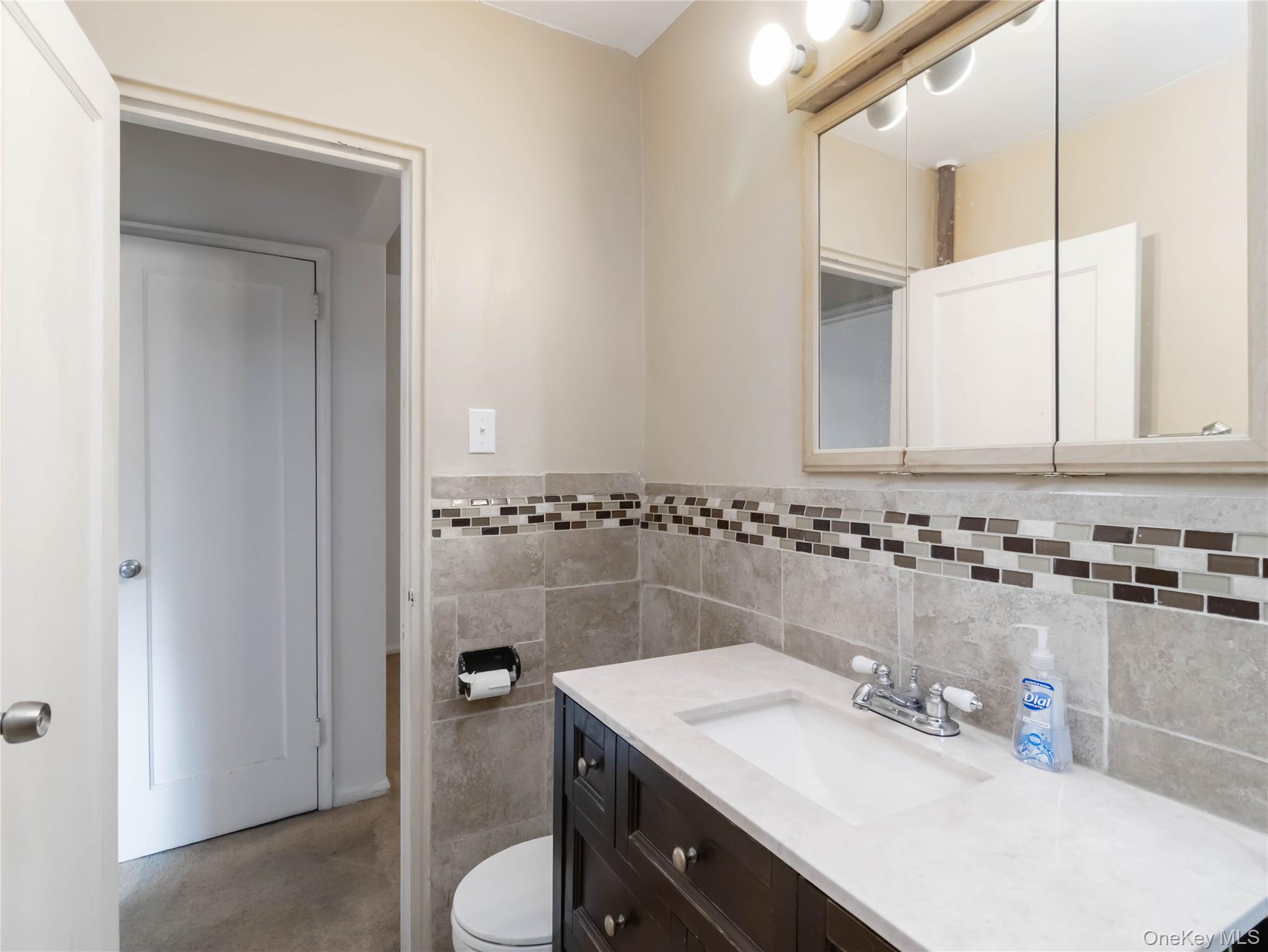 #15 photo, 90-10 32nd Avenue, East Elmhurst , NY 11369