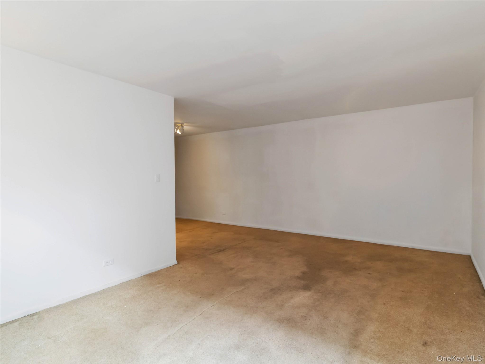 #9 photo, 90-10 32nd Avenue, East Elmhurst , NY 11369