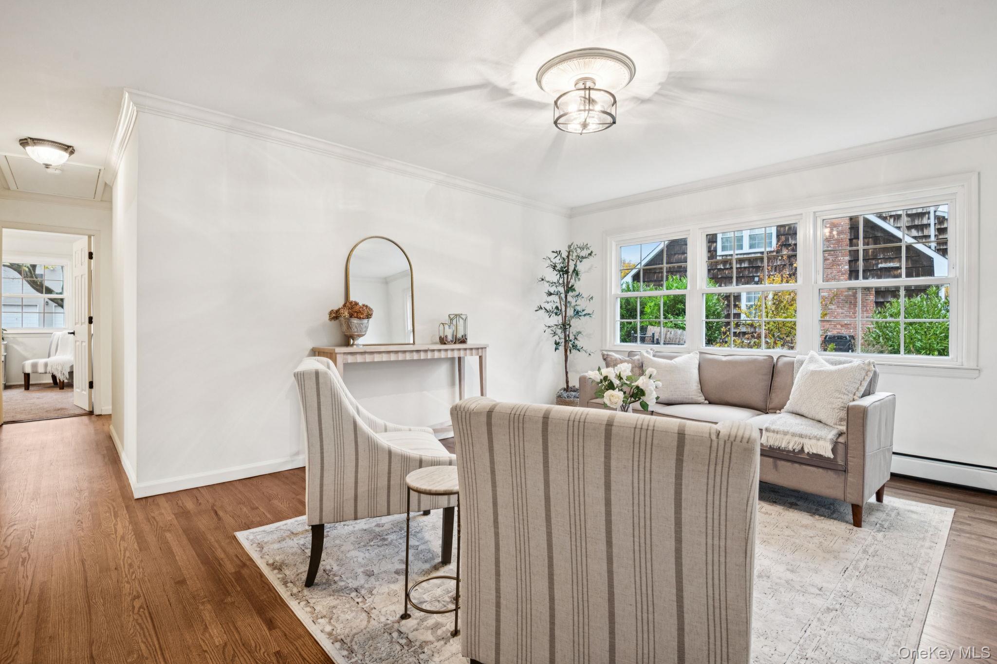 #16 photo, 8 Storyland Lane, East Setauket , NY 11733