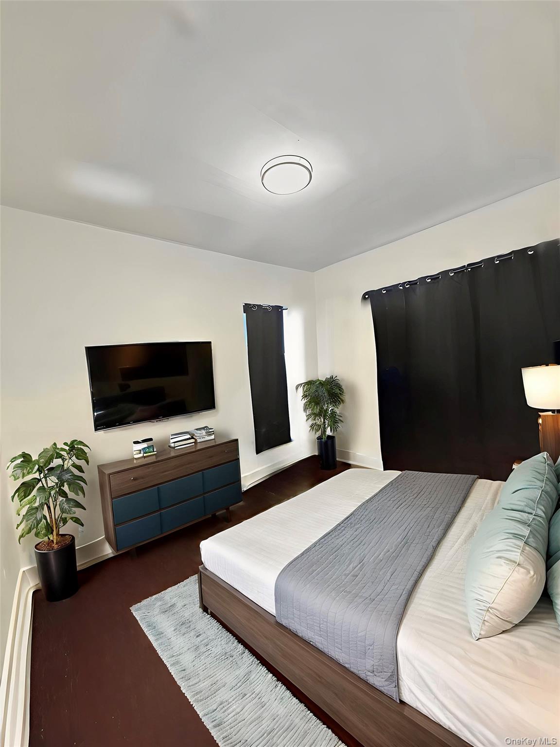 #3 photo, 90-04 Jamaica Avenue, Woodhaven , NY 11421