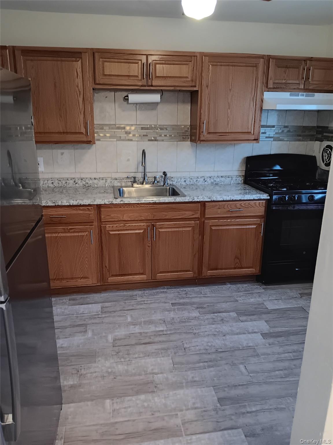 #4 photo, 3 North Drive, Amityville , NY 11701