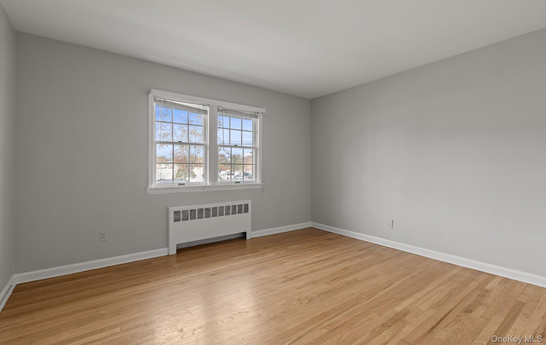 #10 photo, 124 Kilburn Road, Garden City South , NY 11530