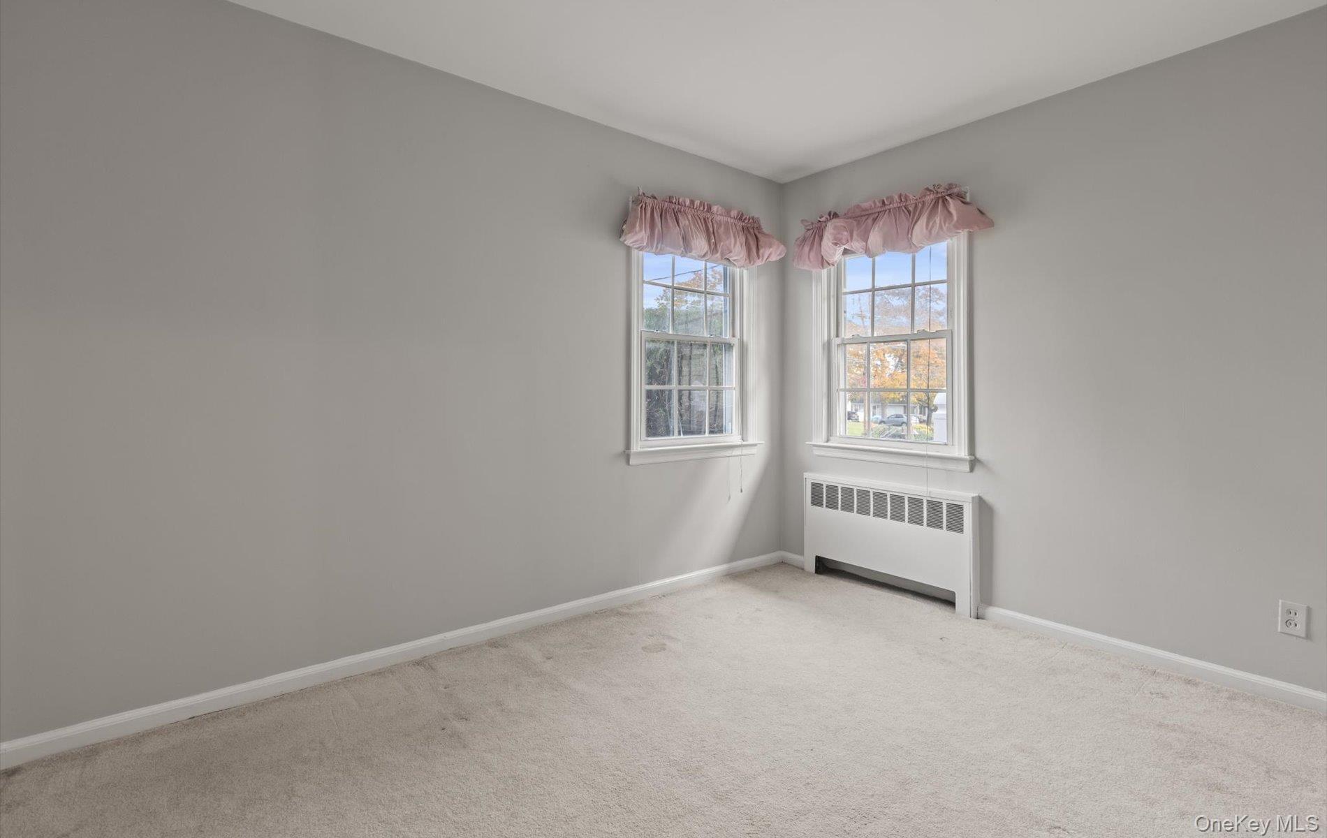 #11 photo, 124 Kilburn Road, Garden City South , NY 11530