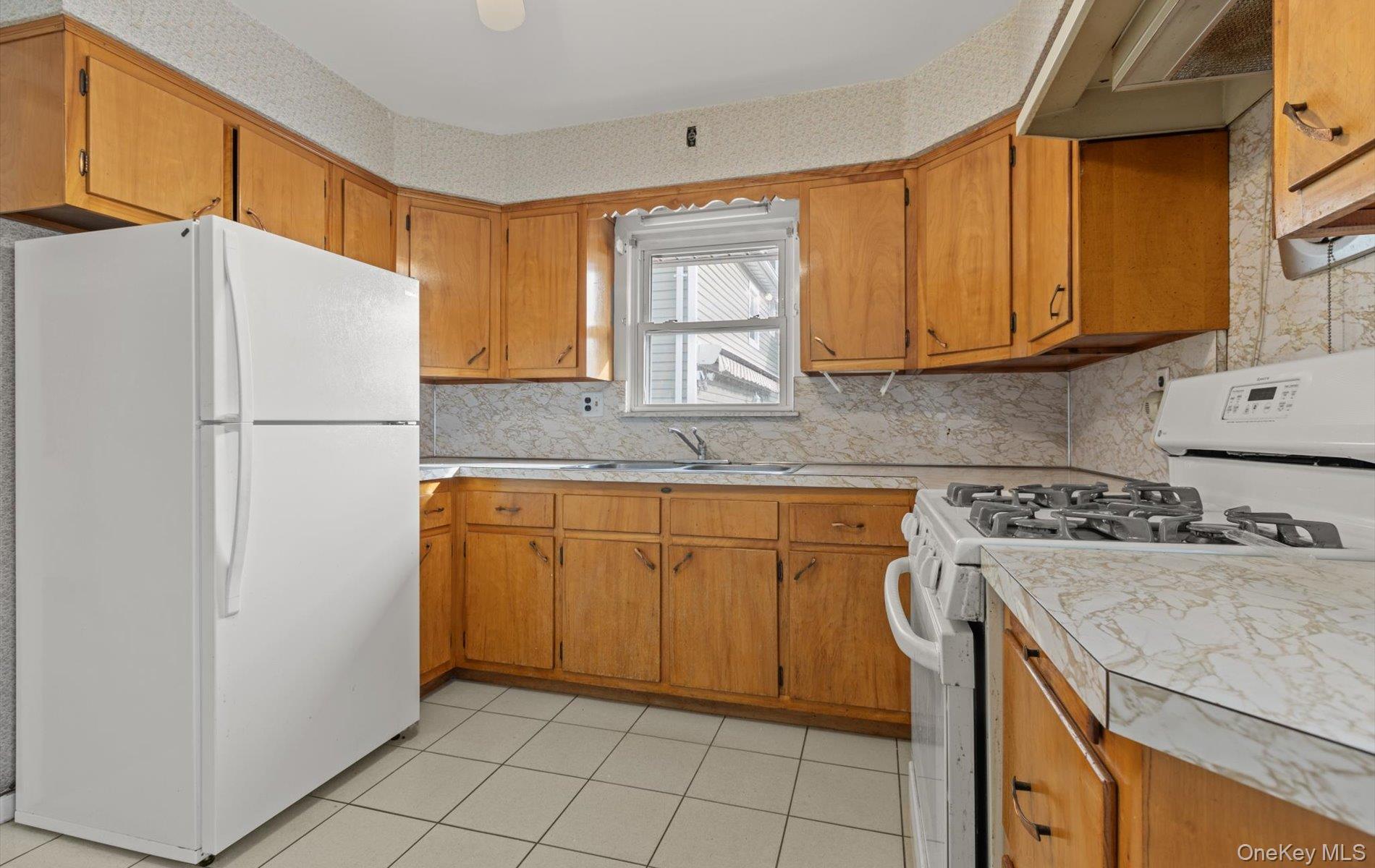 #16 photo, 124 Kilburn Road, Garden City South , NY 11530