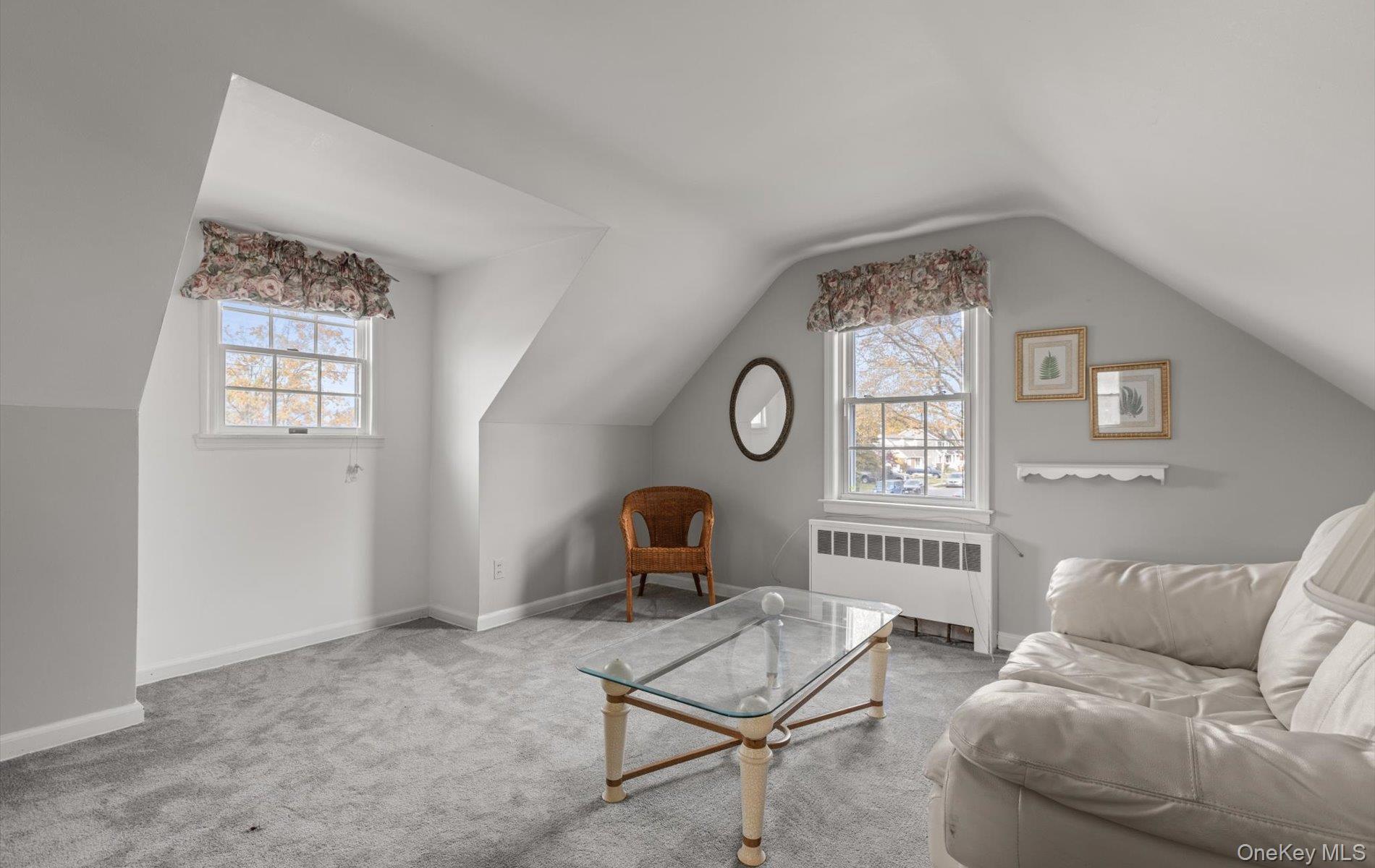 #18 photo, 124 Kilburn Road, Garden City South , NY 11530