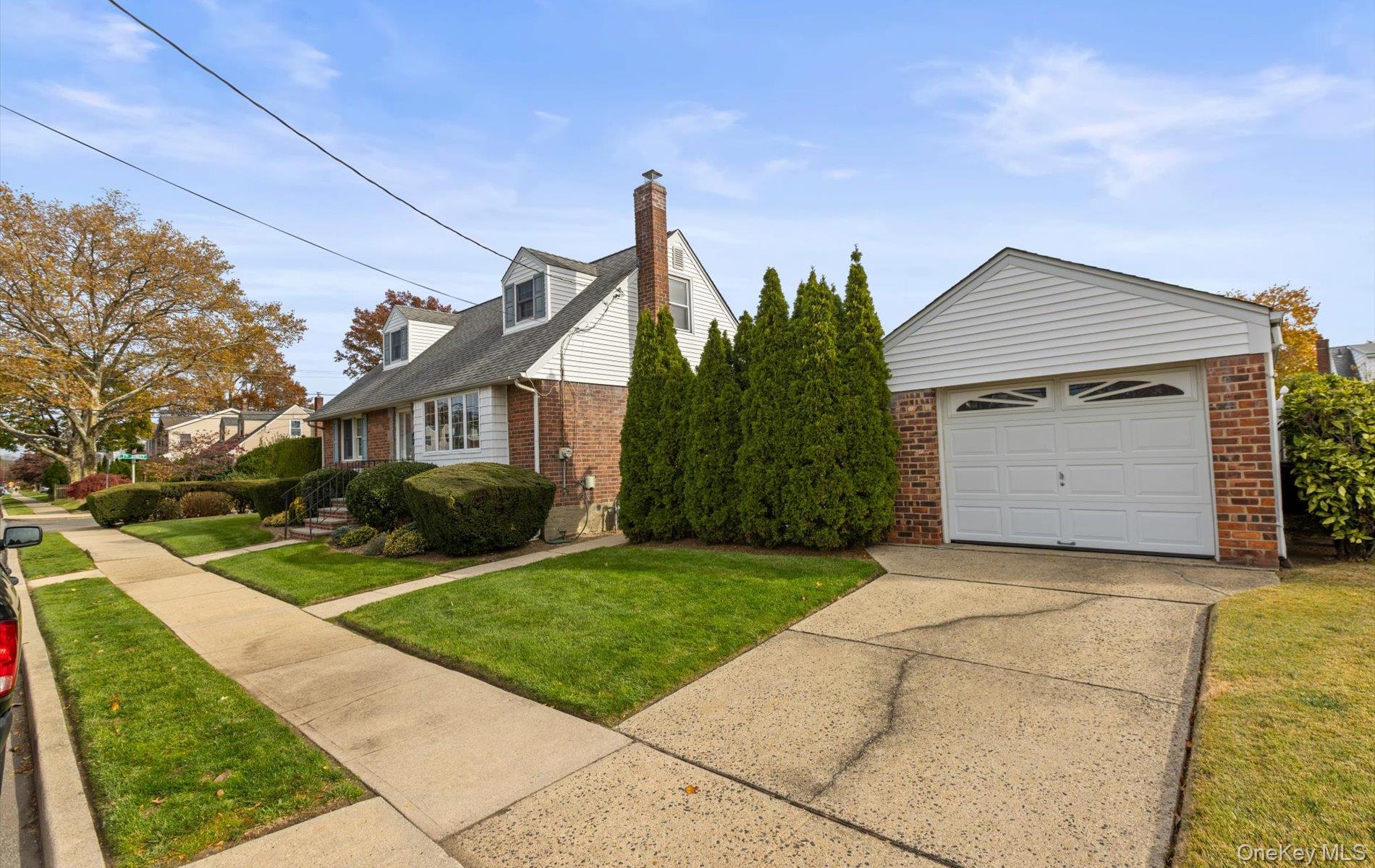 #6 photo, 124 Kilburn Road, Garden City South , NY 11530