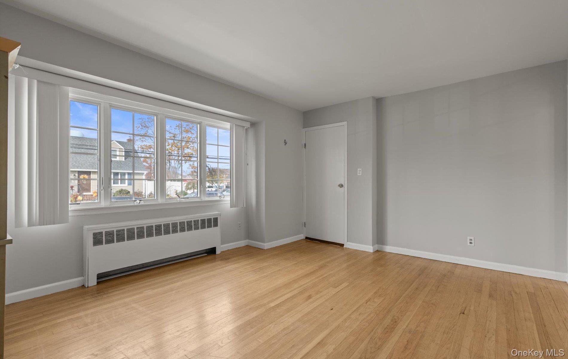 #8 photo, 124 Kilburn Road, Garden City South , NY 11530