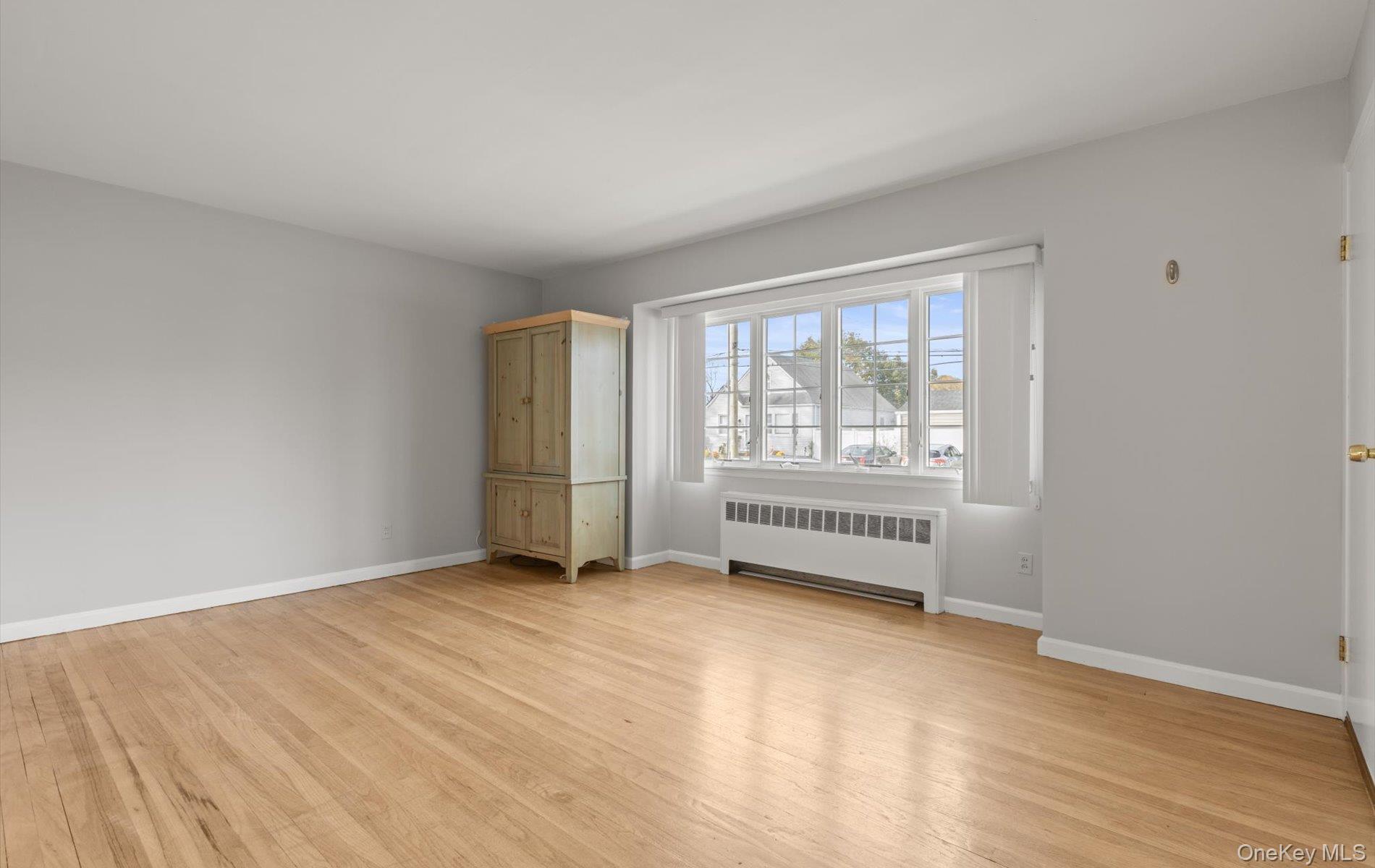 #9 photo, 124 Kilburn Road, Garden City South , NY 11530