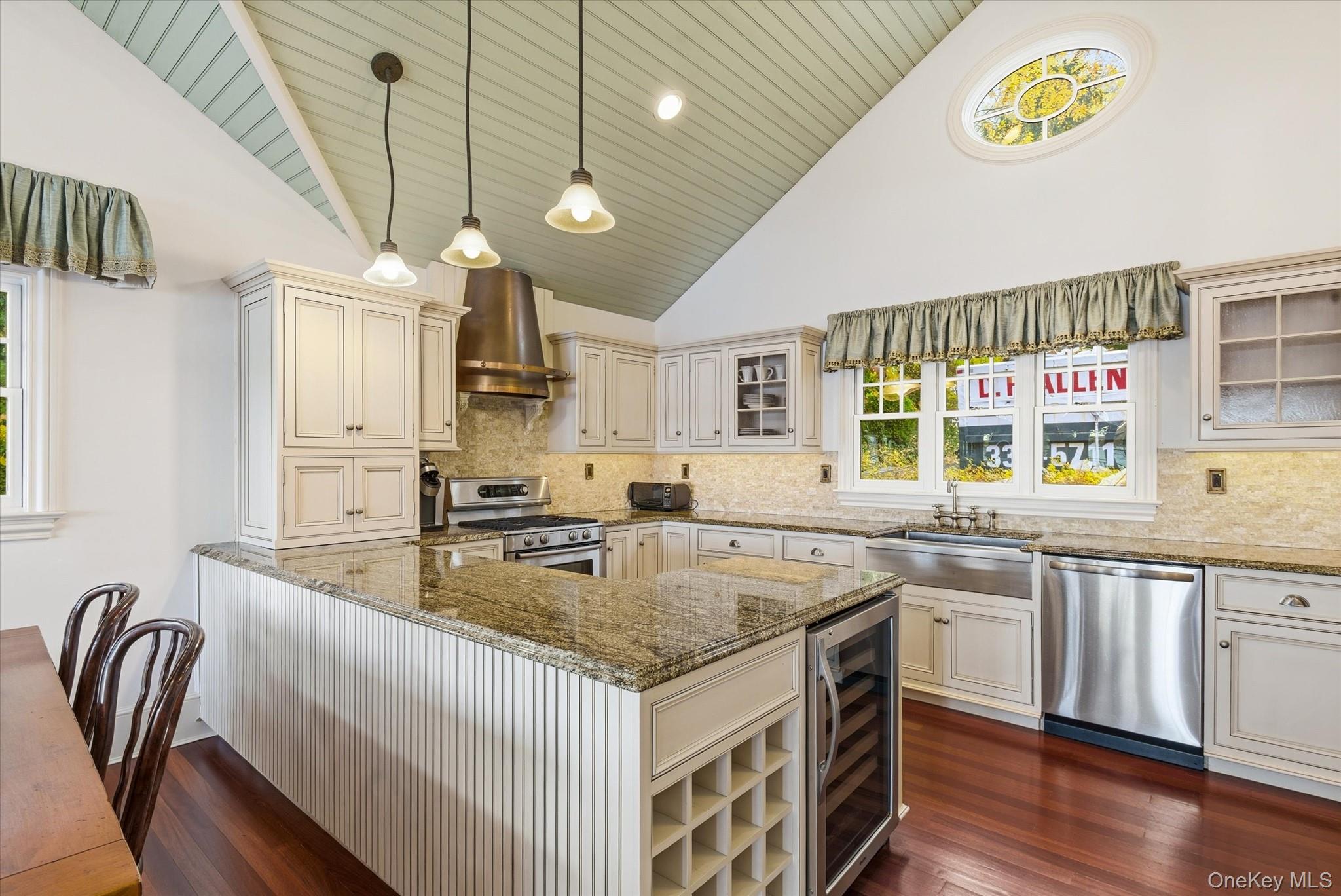 #9 photo, 508 Centre Island, Oyster Bay , NY 11771