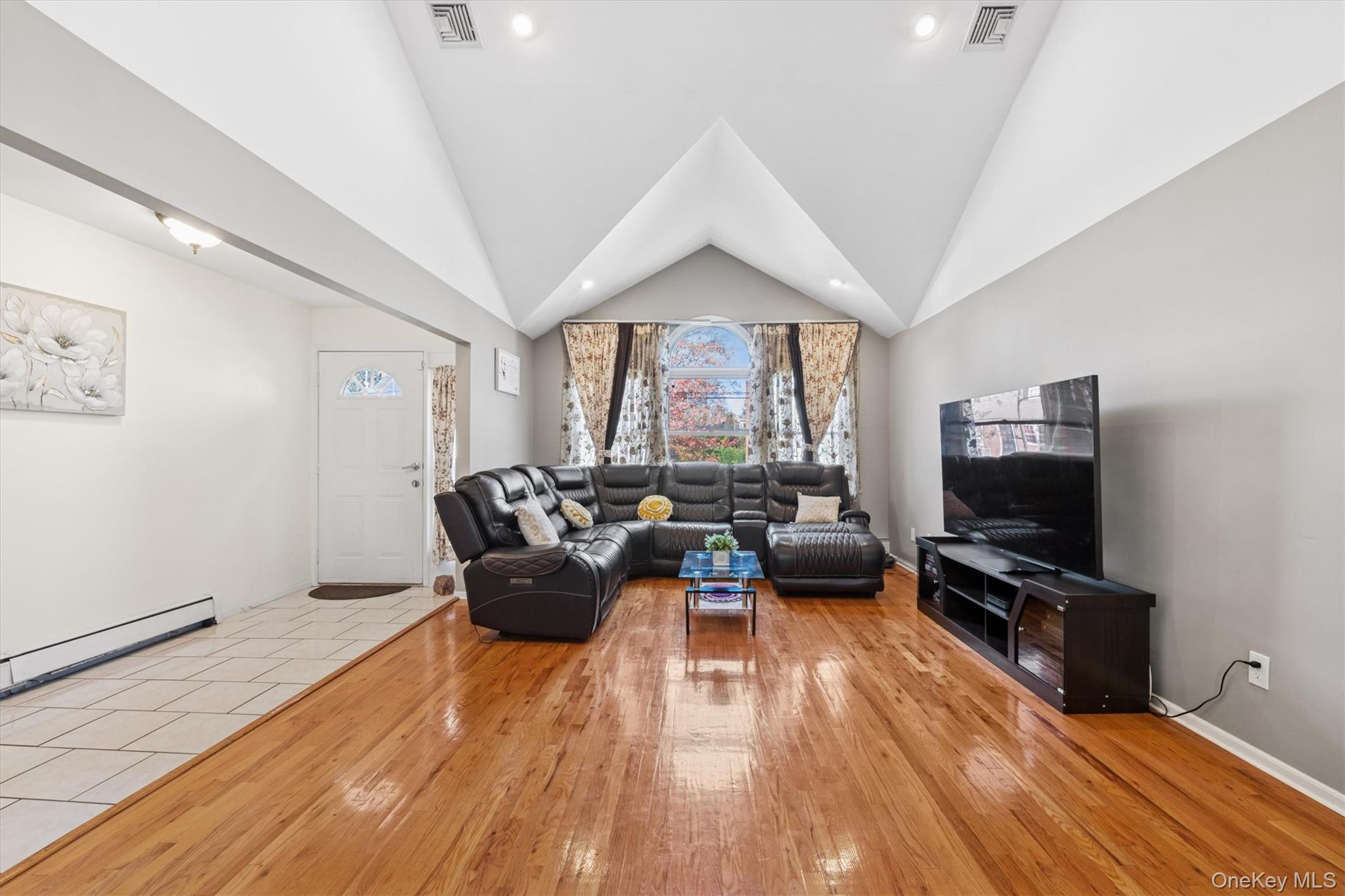 #2 photo, 115 Schley Avenue, Albertson , NY 11507