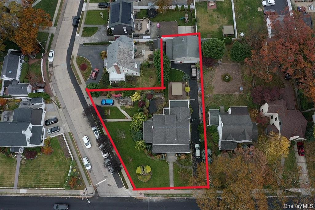 #2 photo, 725 Scranton Avenue, East Rockaway , NY 11518