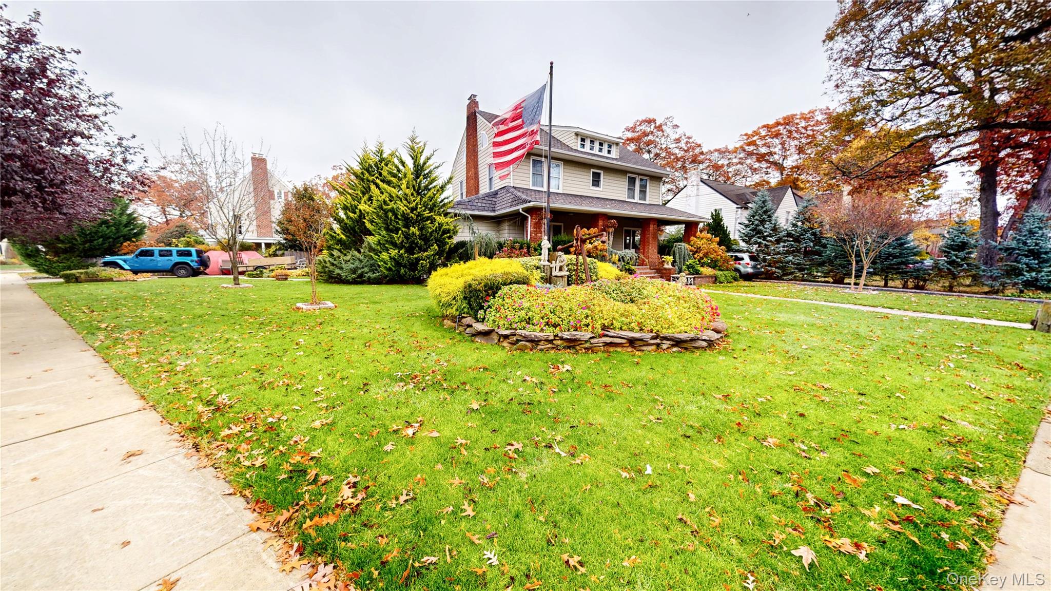 #3 photo, 725 Scranton Avenue, East Rockaway , NY 11518