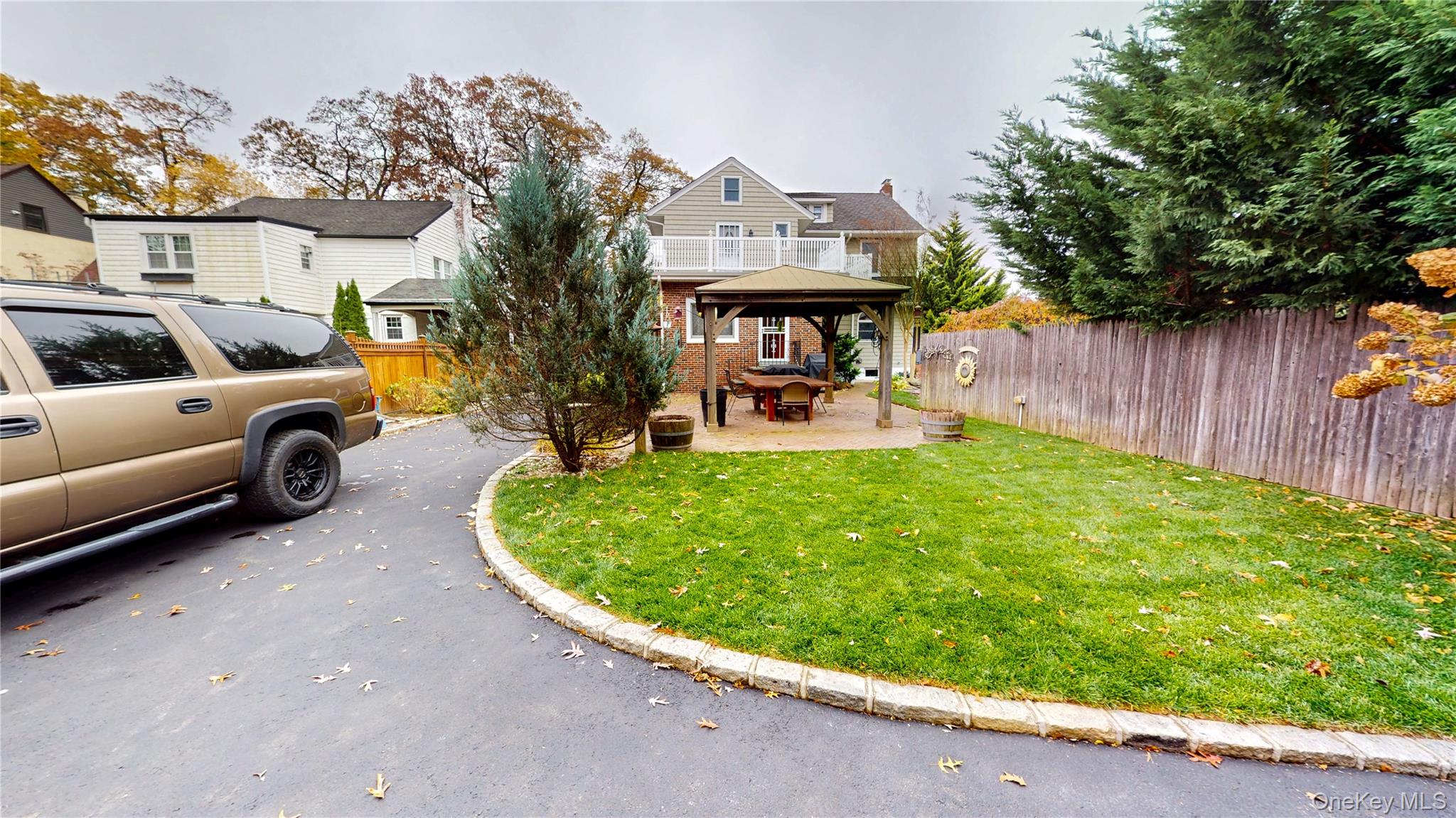 #7 photo, 725 Scranton Avenue, East Rockaway , NY 11518