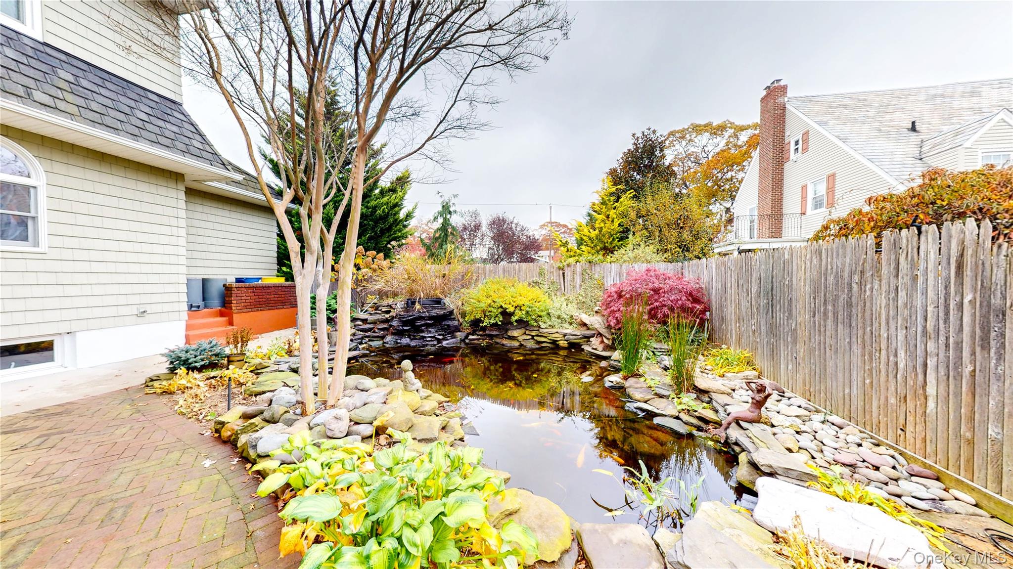 #9 photo, 725 Scranton Avenue, East Rockaway , NY 11518