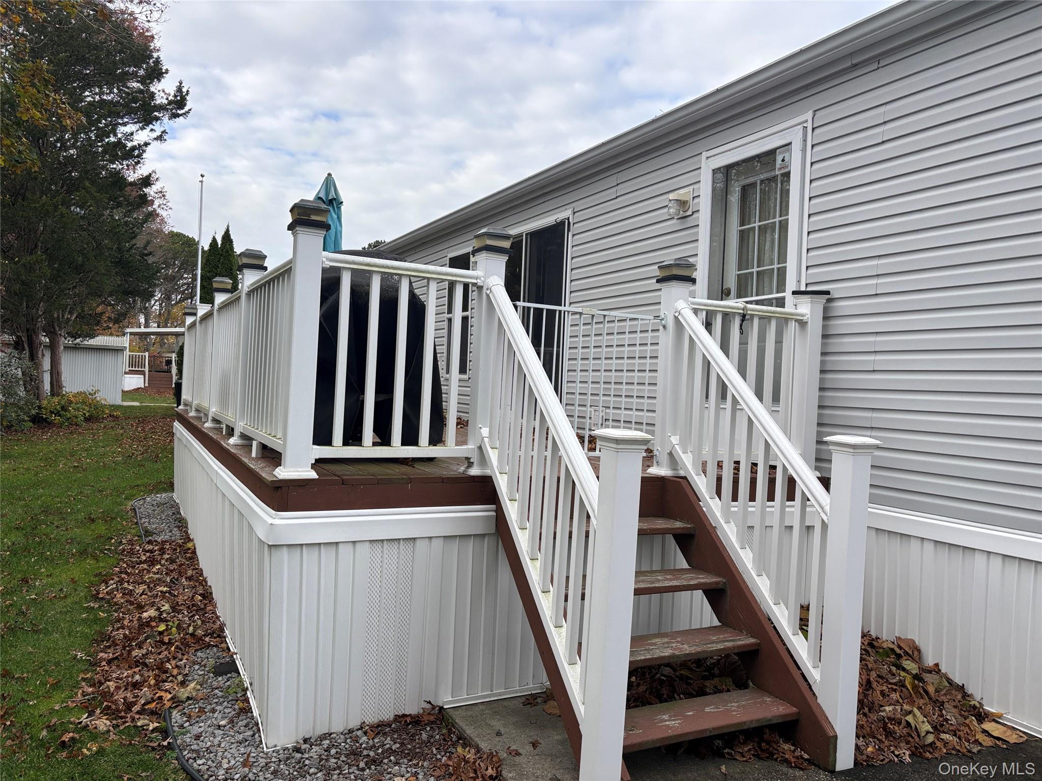 #4 photo, 1661 Old Country Road, Riverhead , NY 11901