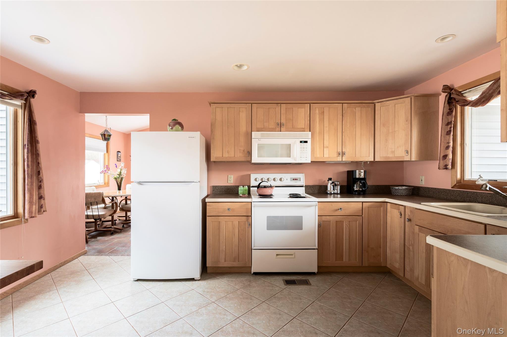 #7 photo, 21 Woodridge Road, Hampton Bays , NY 11946