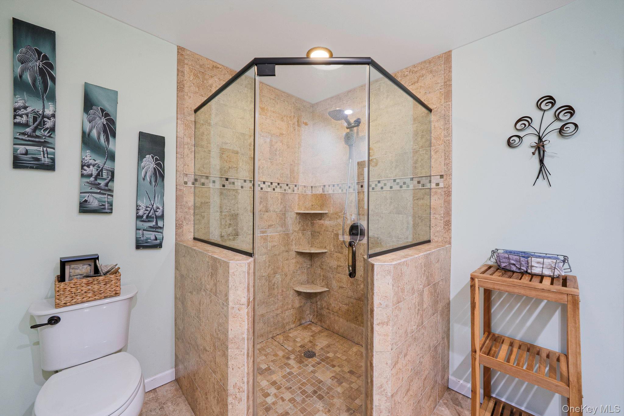 #18 photo, 291 Terry Road, Smithtown , NY 11787