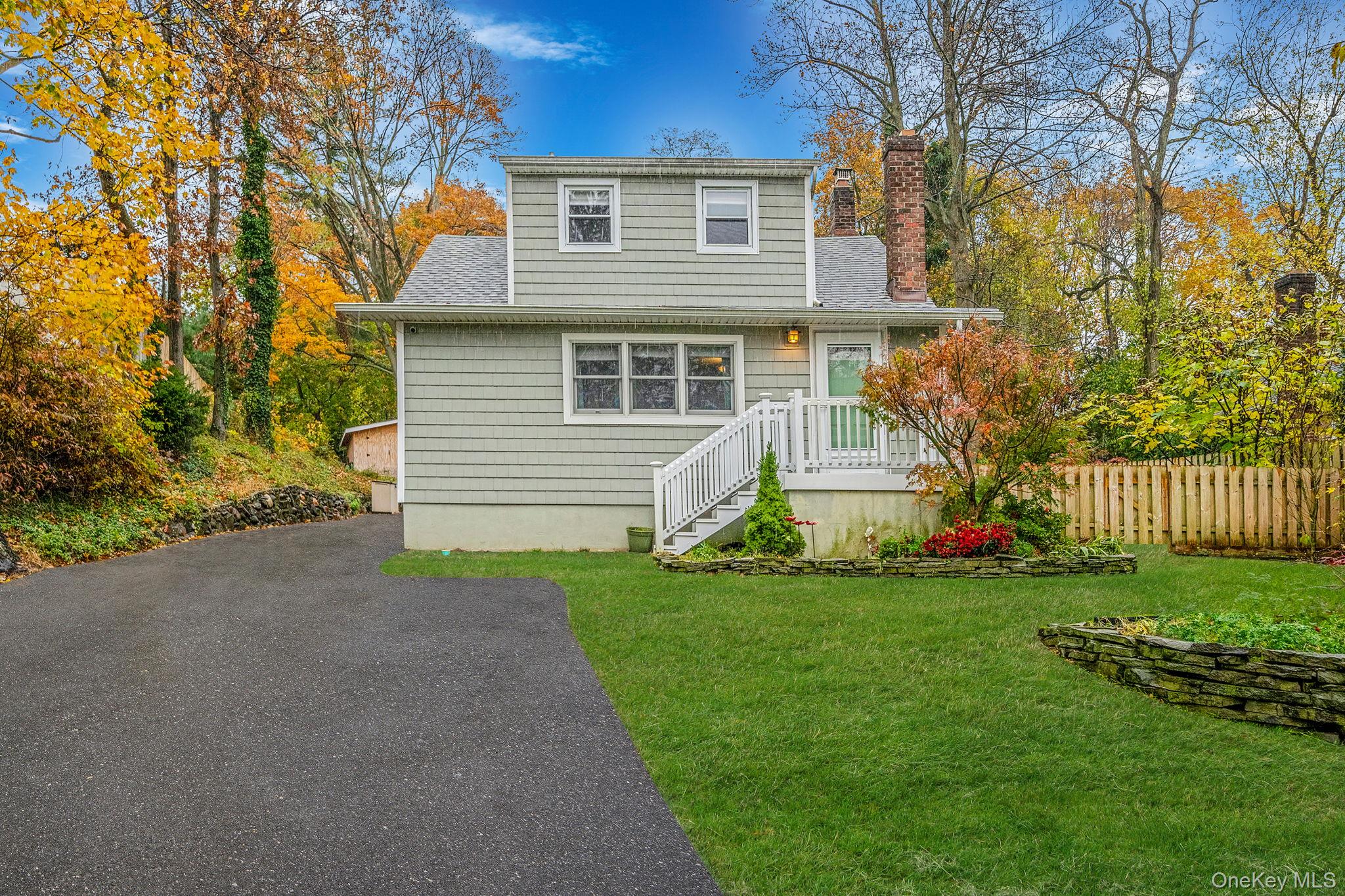 #2 photo, 291 Terry Road, Smithtown , NY 11787