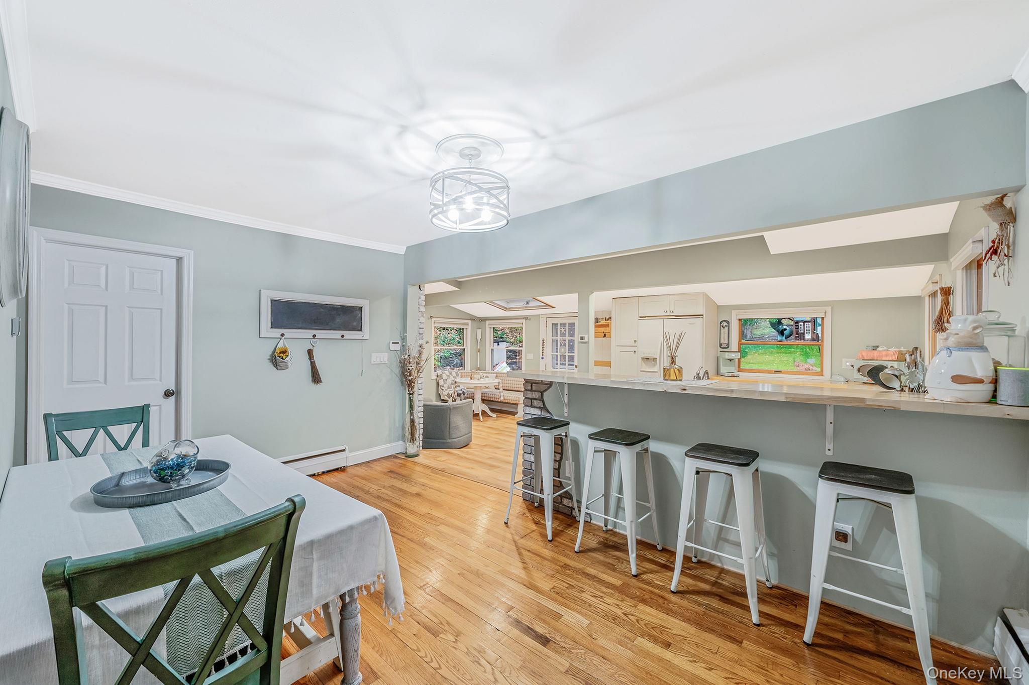 #8 photo, 291 Terry Road, Smithtown , NY 11787