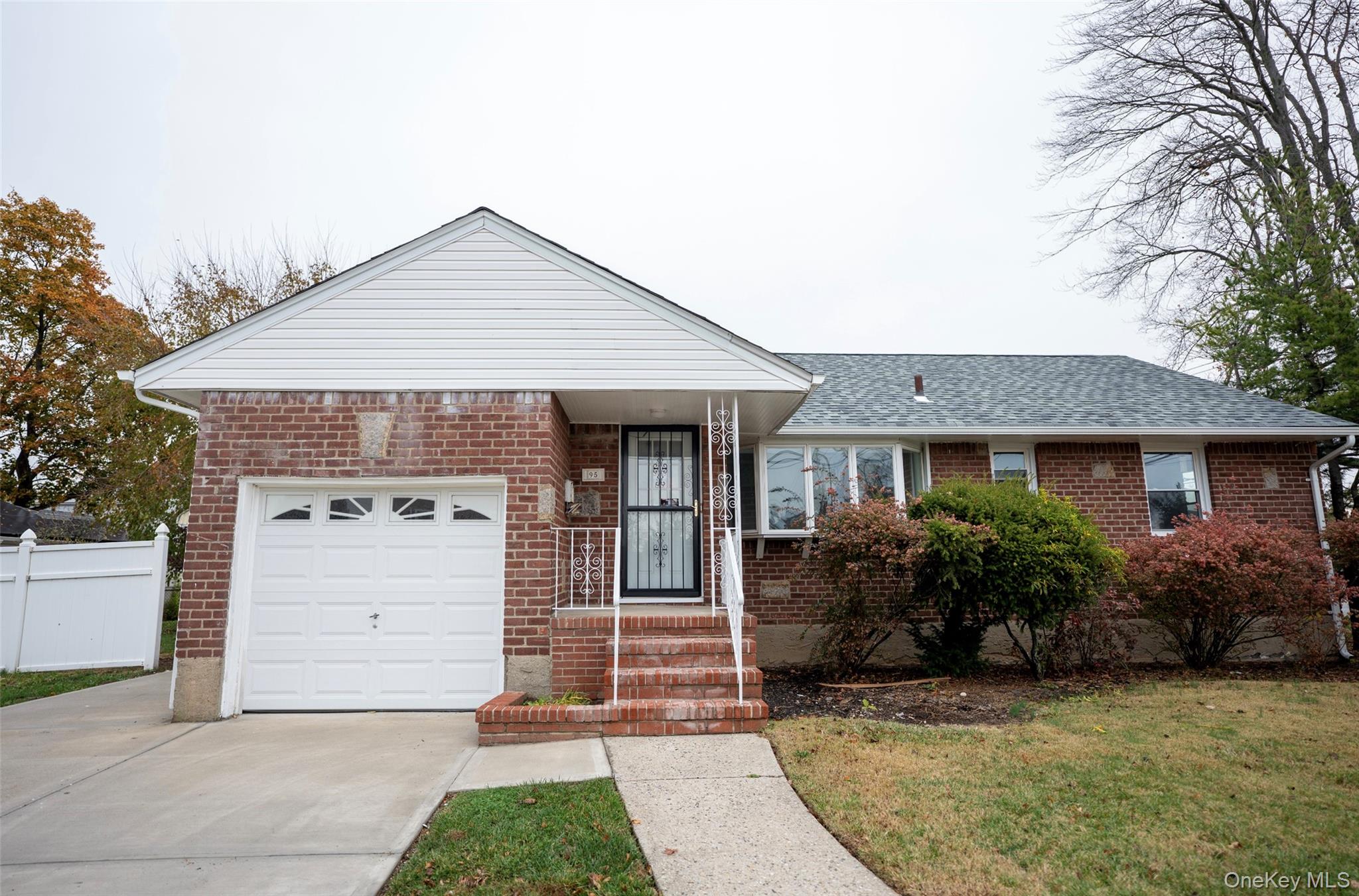 #3 photo, 95 Harold Avenue, Hempstead , NY 11550
